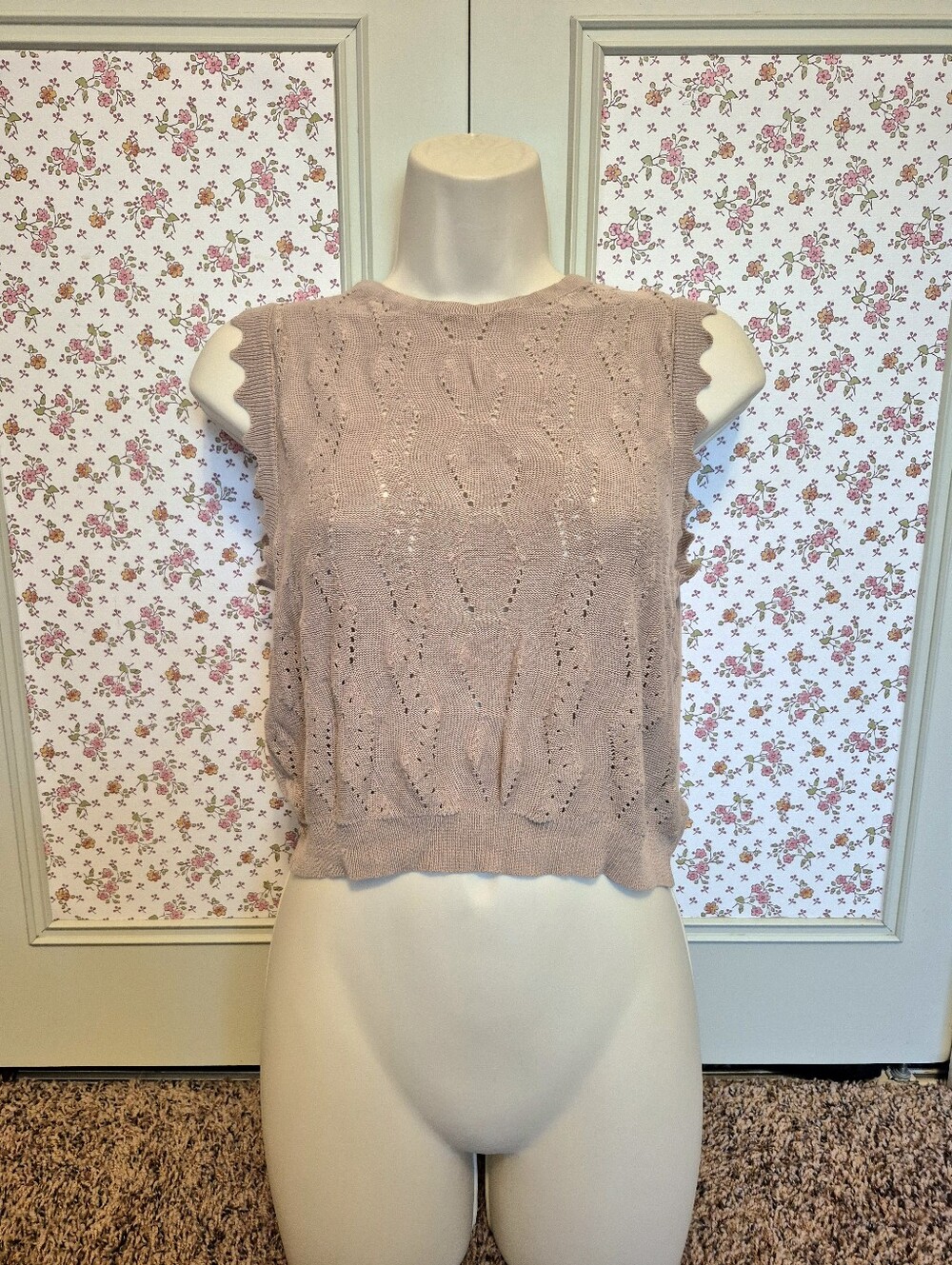 Shein Sleeveless Cropped Pointelle Knit Top in Dusty Pink Size M